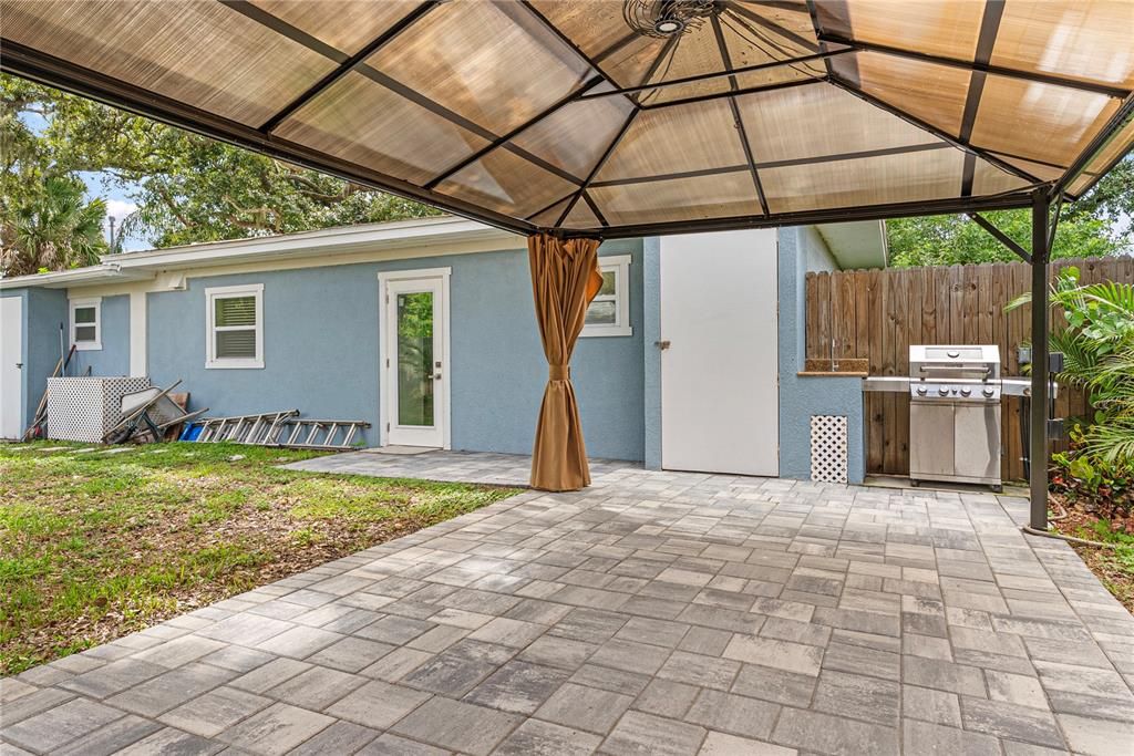 En Venta: $279,000 (2 camas, 2 baños, 990 Pies cuadrados)