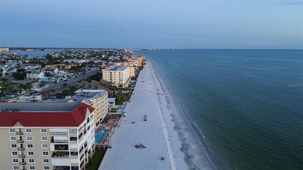 : $358,500 (1 beds, 1 baths, 703 Square Feet)
