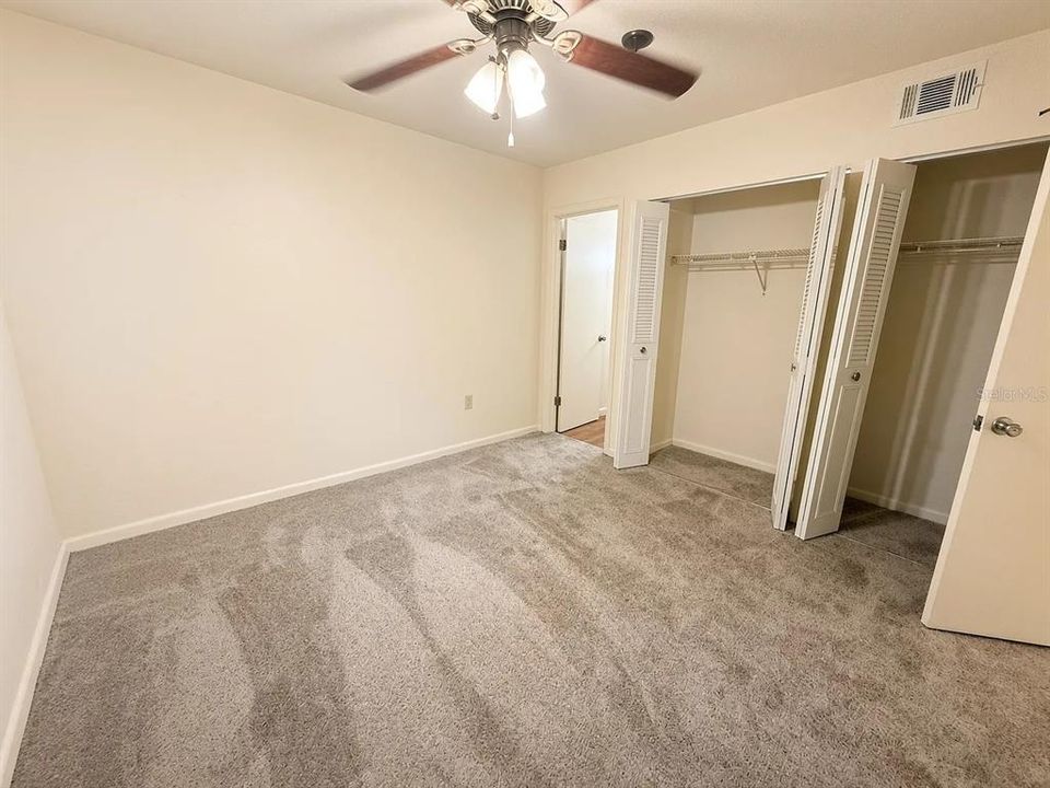For Rent: $1,175 (2 beds, 2 baths, 874 Square Feet)