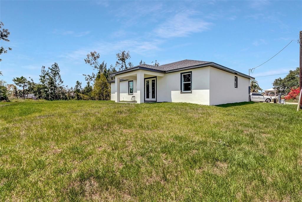 For Sale: $475,000 (4 beds, 2 baths, 1826 Square Feet)