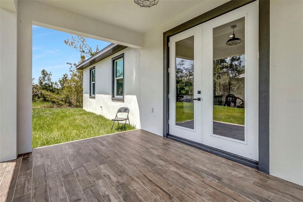 For Sale: $475,000 (4 beds, 2 baths, 1826 Square Feet)