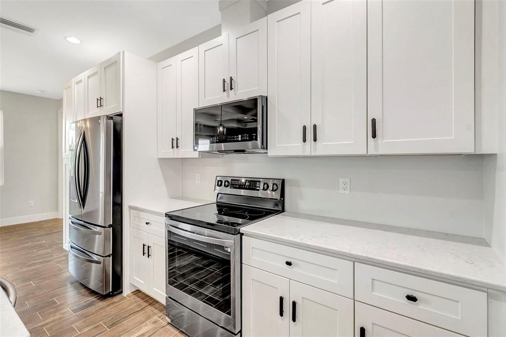 For Sale: $475,000 (4 beds, 2 baths, 1826 Square Feet)
