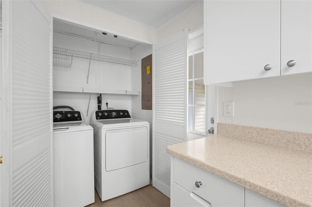 For Sale: $135,000 (2 beds, 2 baths, 1266 Square Feet)