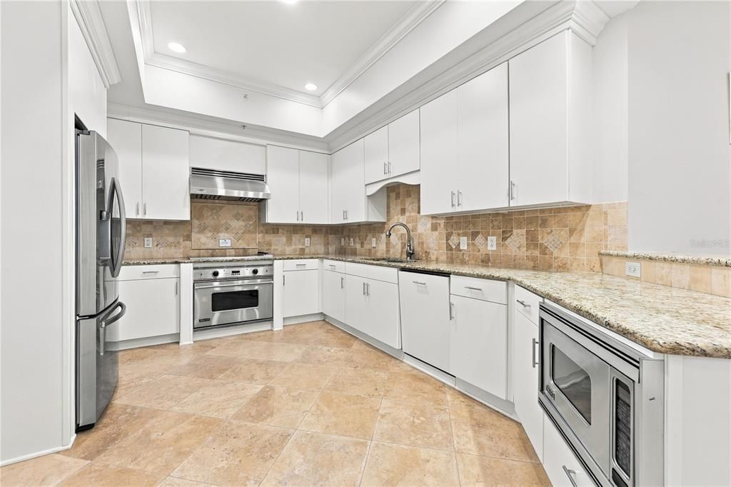 For Sale: $1,459,000 (3 beds, 3 baths, 2246 Square Feet)
