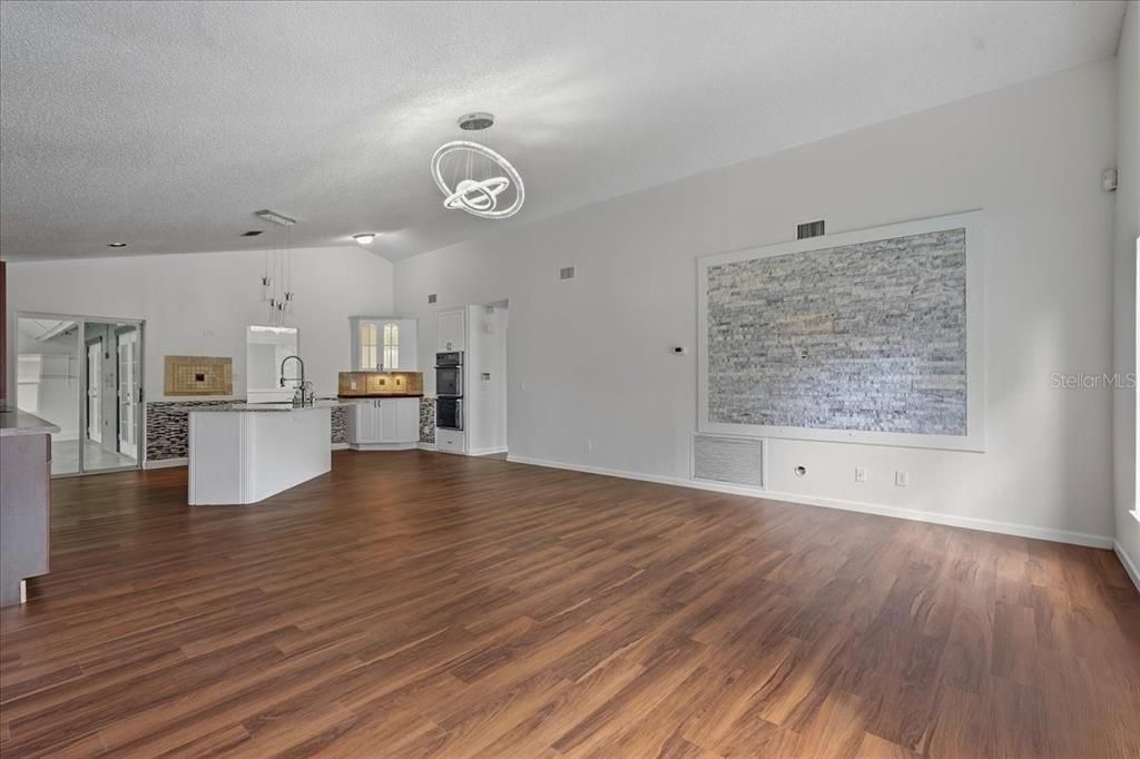 En Venta: $399,000 (3 camas, 2 baños, 1768 Pies cuadrados)