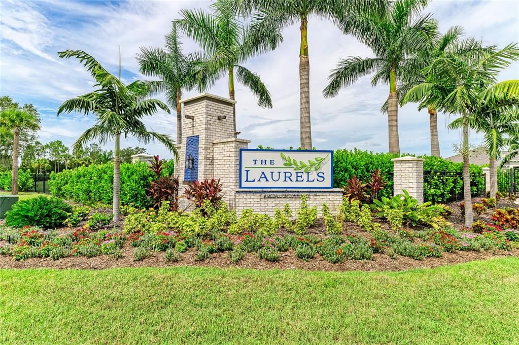 For Sale: $449,990 (2 beds, 2 baths, 1641 Square Feet)