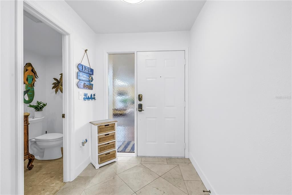 For Sale: $940,000 (2 beds, 2 baths, 2070 Square Feet)