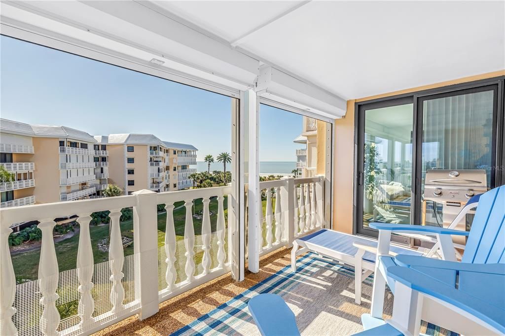 For Sale: $940,000 (2 beds, 2 baths, 2070 Square Feet)
