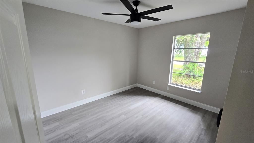 For Sale: $285,000 (3 beds, 1 baths, 1000 Square Feet)