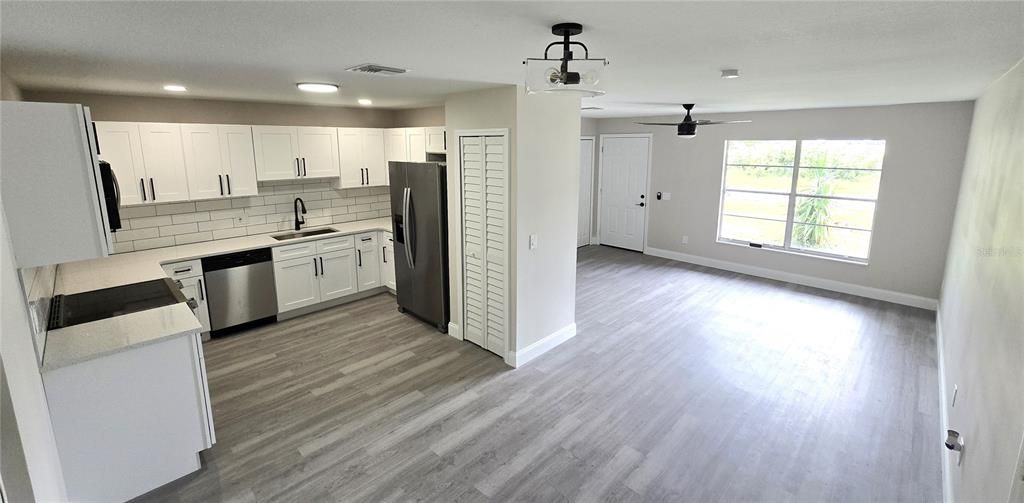 For Sale: $285,000 (3 beds, 1 baths, 1000 Square Feet)