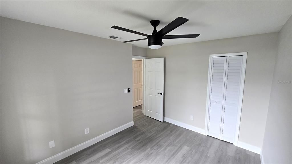 For Sale: $285,000 (3 beds, 1 baths, 1000 Square Feet)