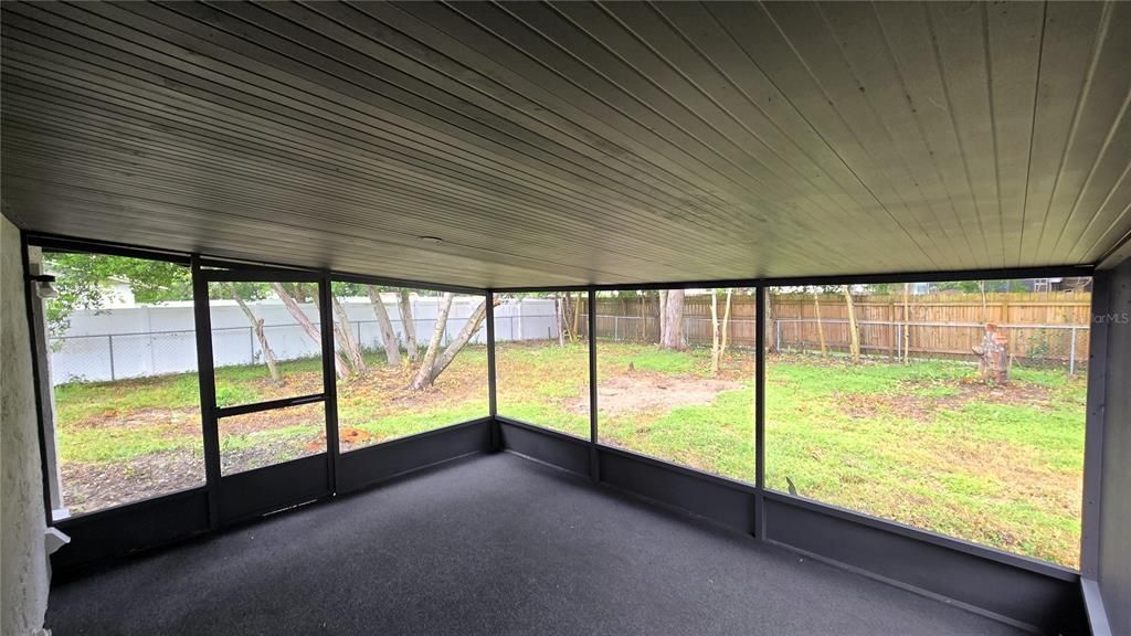 For Sale: $285,000 (3 beds, 1 baths, 1000 Square Feet)