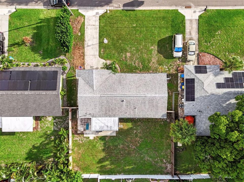 For Sale: $359,000 (2 beds, 1 baths, 1032 Square Feet)