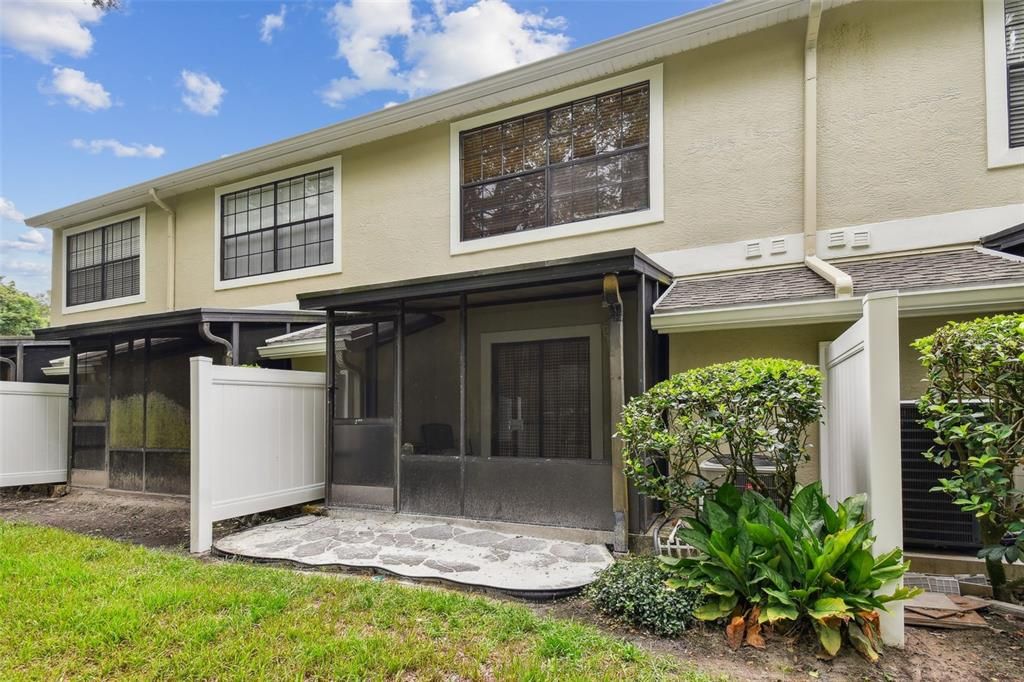 For Sale: $210,000 (2 beds, 2 baths, 1185 Square Feet)