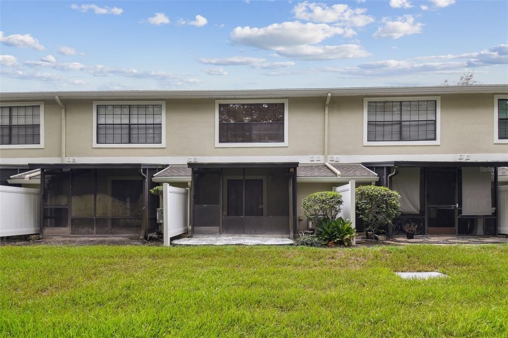 For Sale: $210,000 (2 beds, 2 baths, 1185 Square Feet)