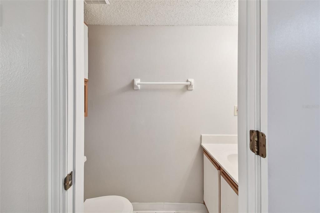 For Sale: $210,000 (2 beds, 2 baths, 1185 Square Feet)