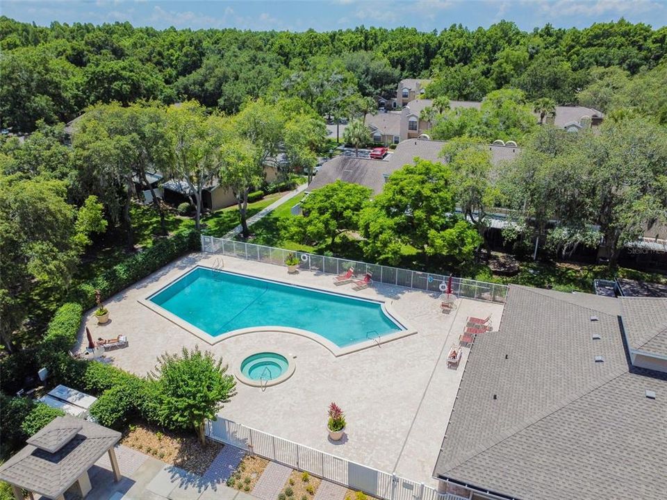For Sale: $210,000 (2 beds, 2 baths, 1185 Square Feet)