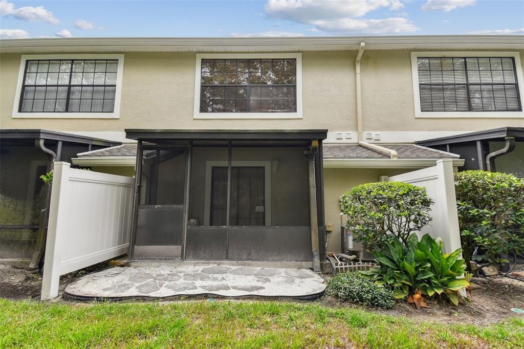For Sale: $210,000 (2 beds, 2 baths, 1185 Square Feet)