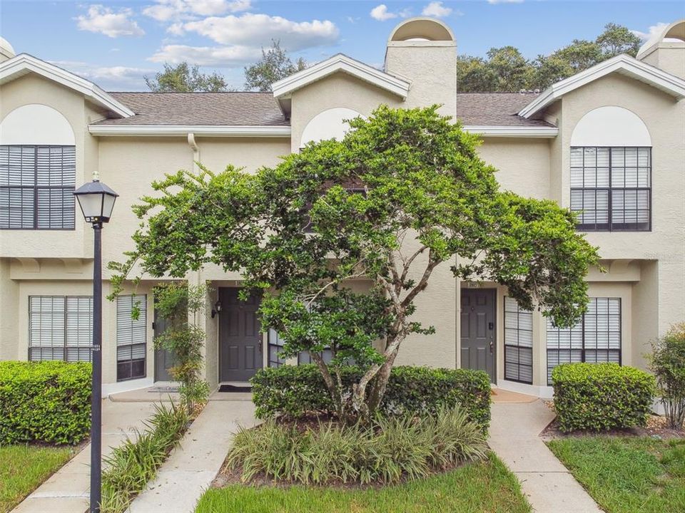 For Sale: $210,000 (2 beds, 2 baths, 1185 Square Feet)