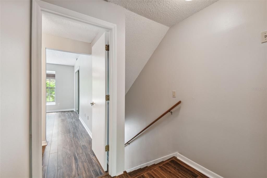 For Sale: $210,000 (2 beds, 2 baths, 1185 Square Feet)