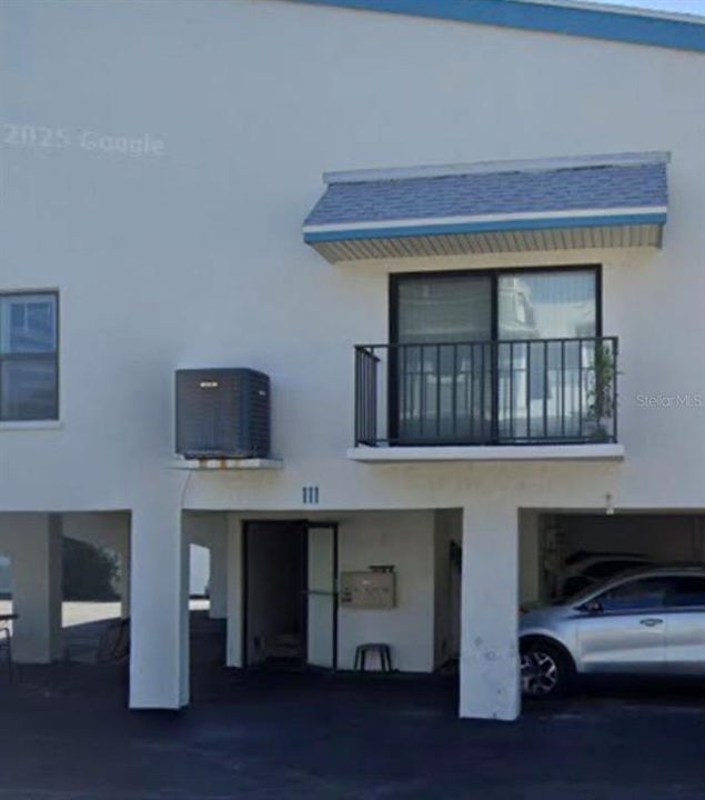 En Venta: $699,000 (2 camas, 2 baños, 828 Pies cuadrados)