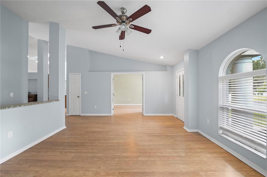 : $550,000 (4 beds, 3 baths, 2687 Square Feet)