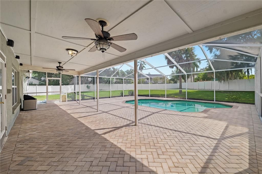 : $550,000 (4 beds, 3 baths, 2687 Square Feet)