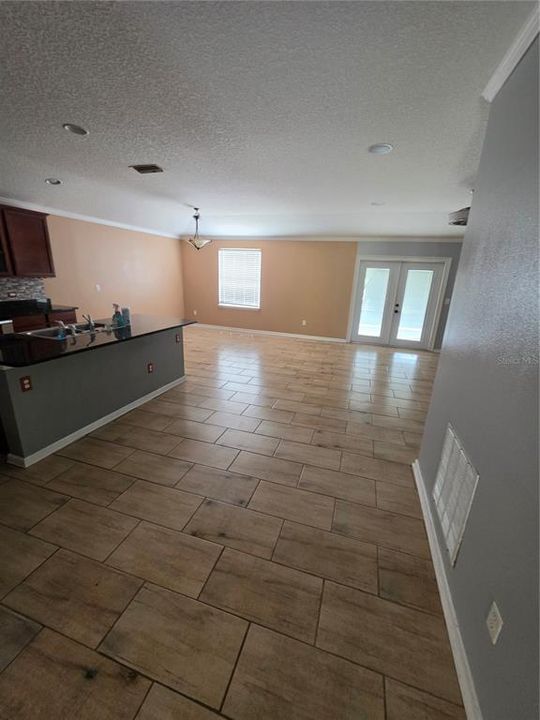En Venta: $350,000 (4 camas, 2 baños, 1794 Pies cuadrados)