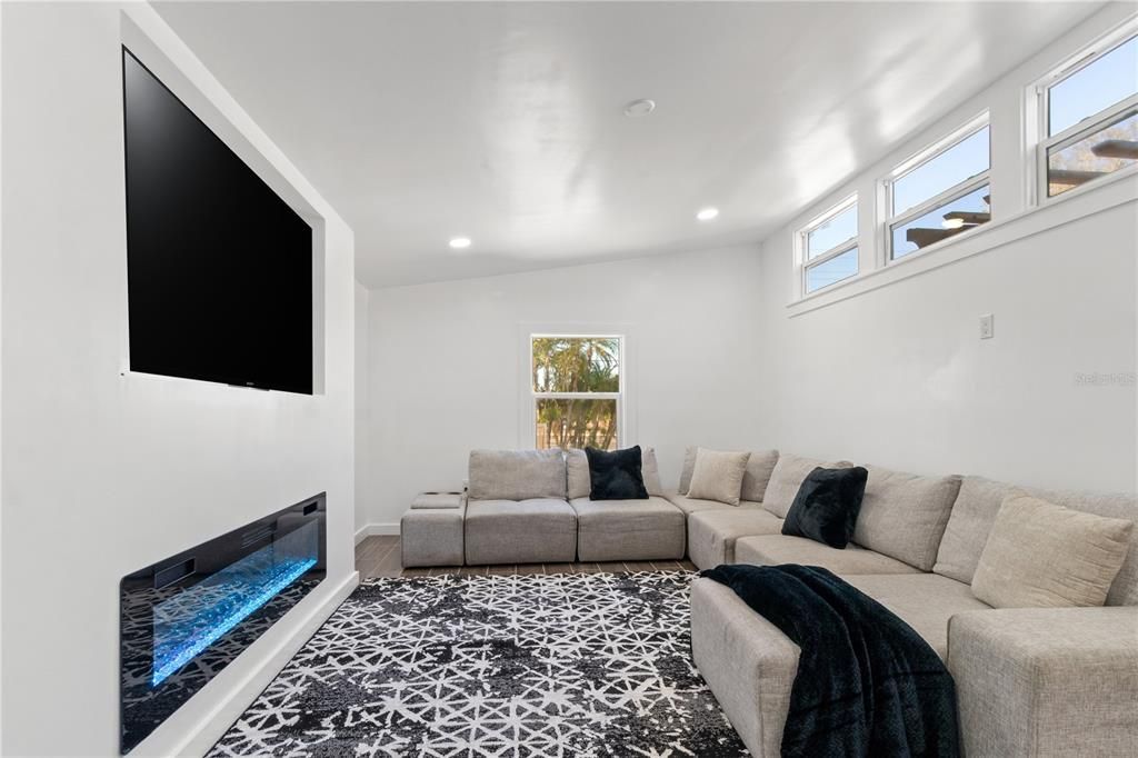En Venta: $1,595,000 (5 camas, 5 baños, 2958 Pies cuadrados)