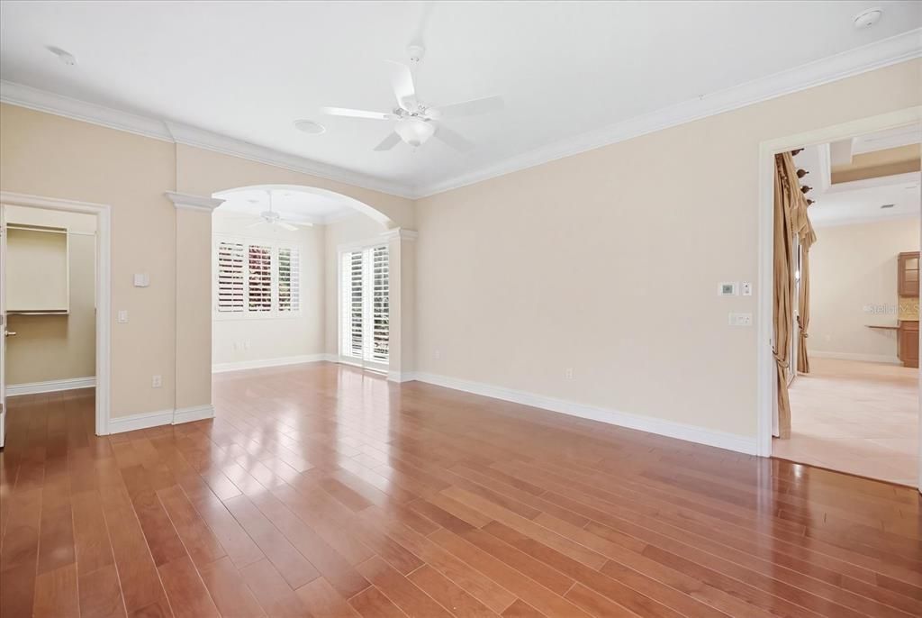 В аренду: $4,500 (3 спален, 2 ванн, 2306 Квадратных фут)