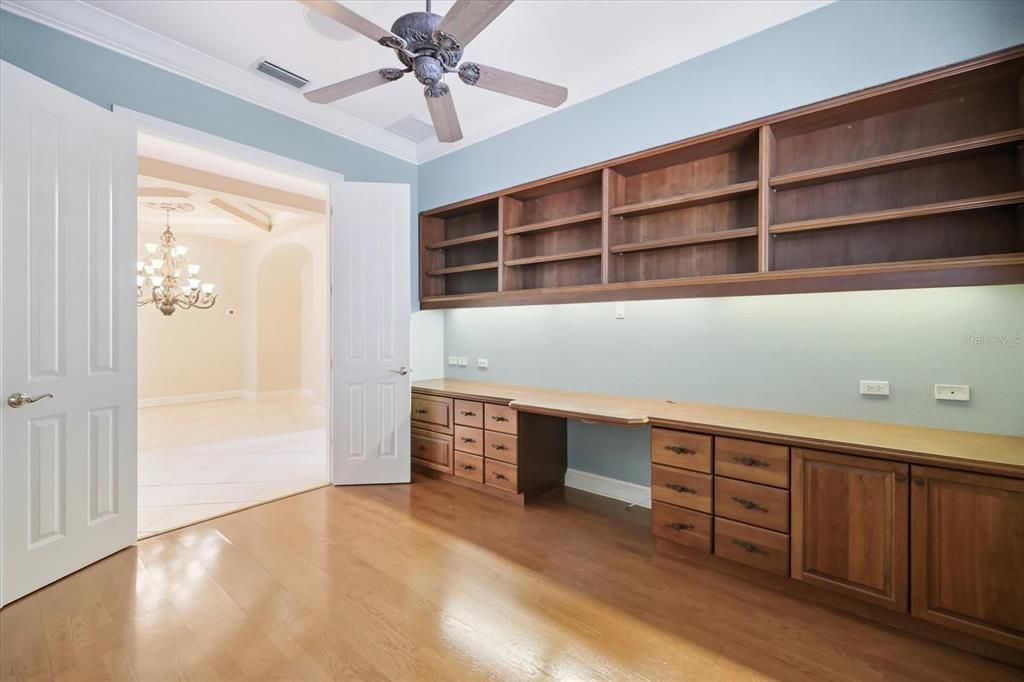 В аренду: $4,500 (3 спален, 2 ванн, 2306 Квадратных фут)