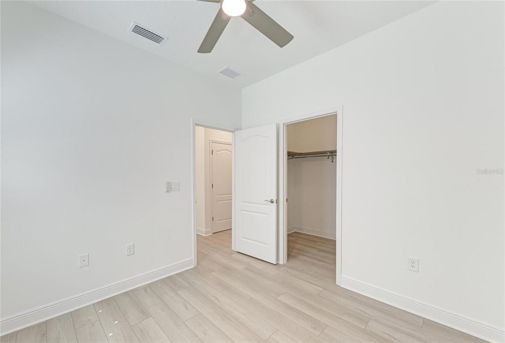 En Venta: $638,000 (3 camas, 2 baños, 1860 Pies cuadrados)