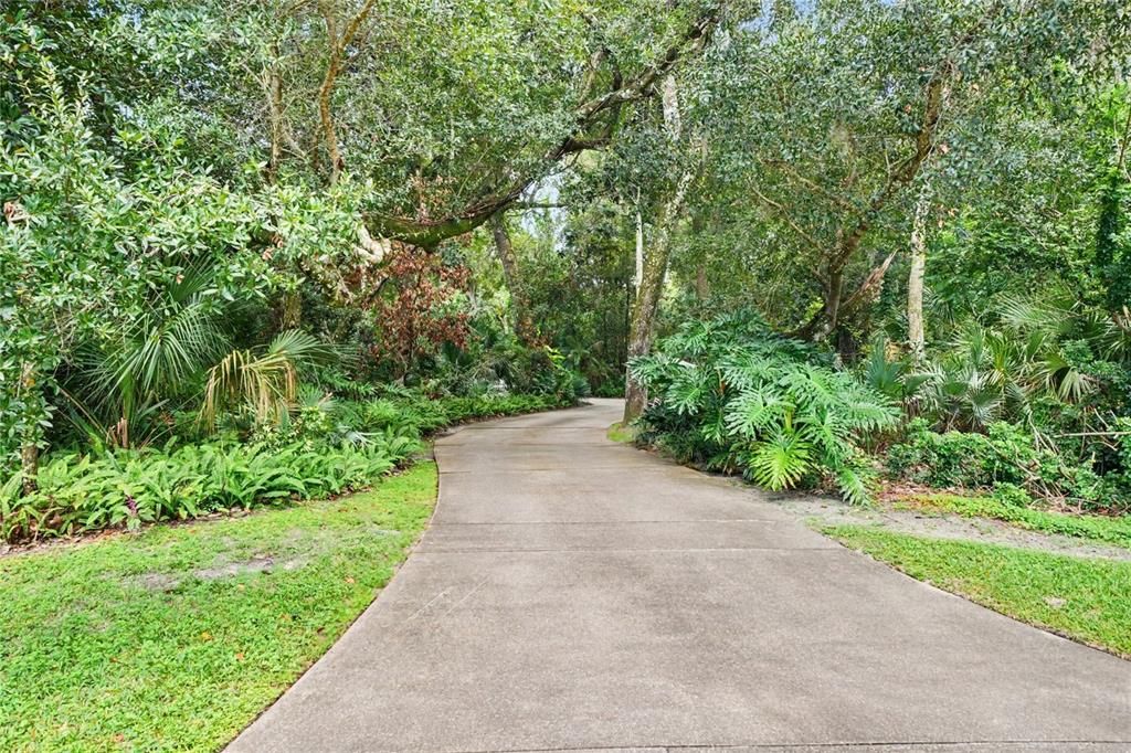 For Sale: $1,159,900 (5 beds, 4 baths, 4351 Square Feet)