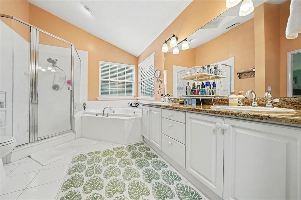 For Sale: $1,159,900 (5 beds, 4 baths, 4351 Square Feet)