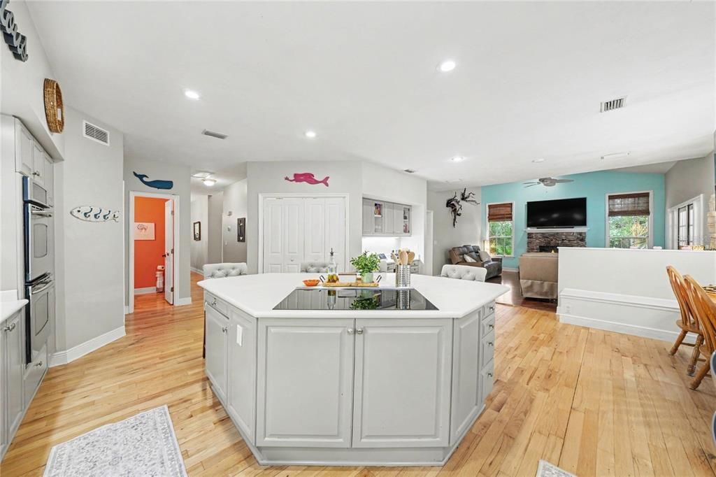 For Sale: $1,159,900 (5 beds, 4 baths, 4351 Square Feet)