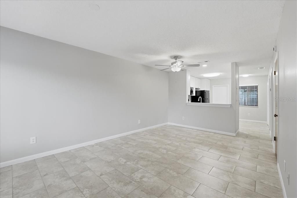 For Rent: $1,895 (2 beds, 2 baths, 960 Square Feet)