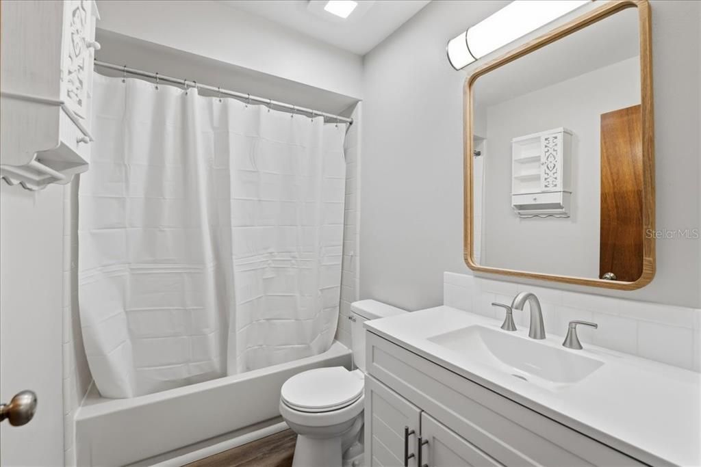 For Rent: $1,895 (2 beds, 2 baths, 960 Square Feet)