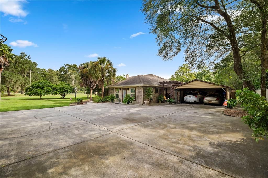 For Sale: $699,900 (3 beds, 2 baths, 2865 Square Feet)
