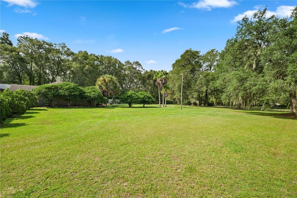 For Sale: $699,900 (3 beds, 2 baths, 2865 Square Feet)