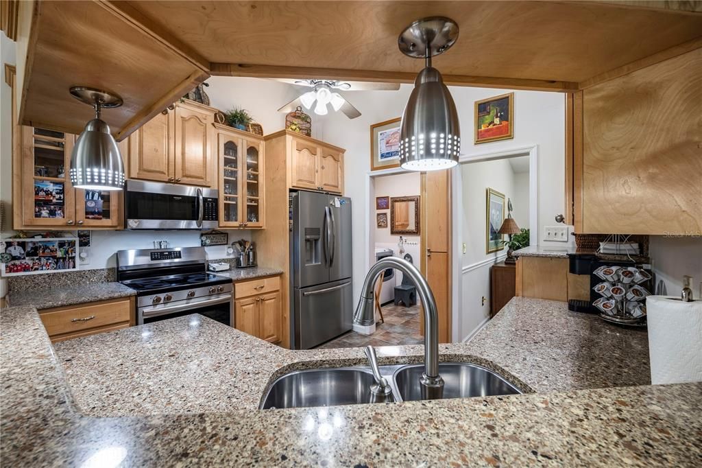 For Sale: $699,900 (3 beds, 2 baths, 2865 Square Feet)