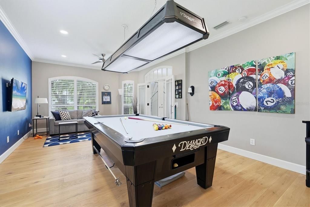 En Venta: $659,500 (3 camas, 2 baños, 2406 Pies cuadrados)