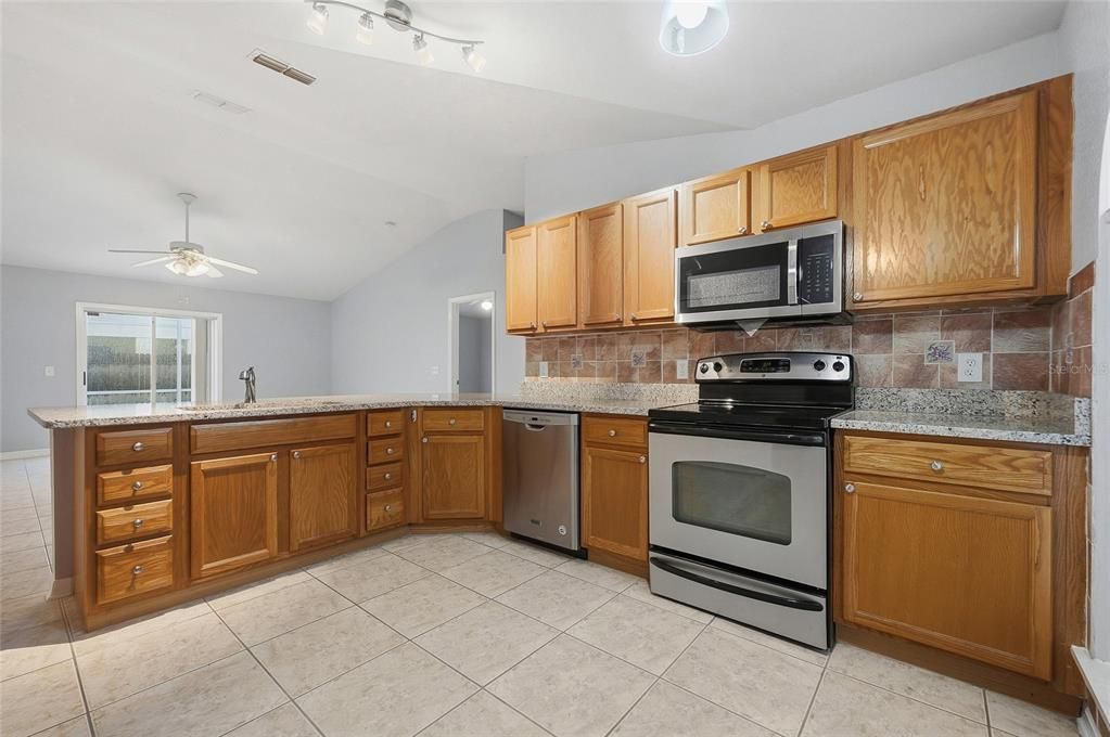 For Sale: $239,900 (3 beds, 2 baths, 1308 Square Feet)