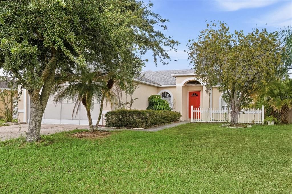 For Sale: $239,900 (3 beds, 2 baths, 1308 Square Feet)
