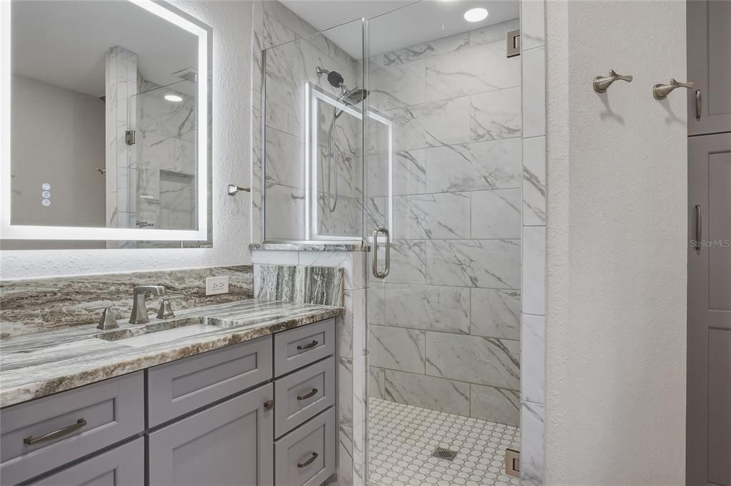 For Sale: $319,500 (4 beds, 3 baths, 2640 Square Feet)