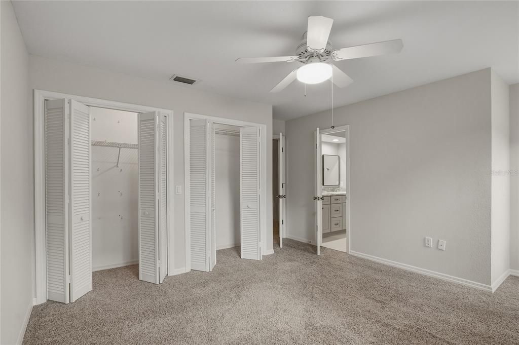 For Sale: $319,500 (4 beds, 3 baths, 2640 Square Feet)