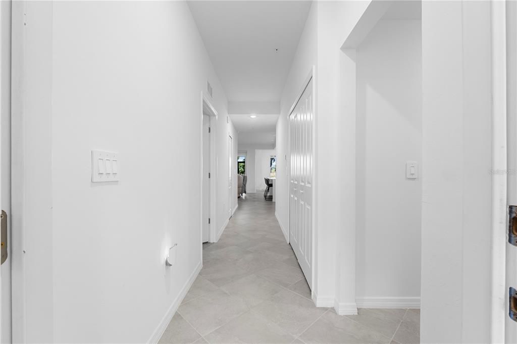 En Venta: $319,900 (2 camas, 2 baños, 1438 Pies cuadrados)
