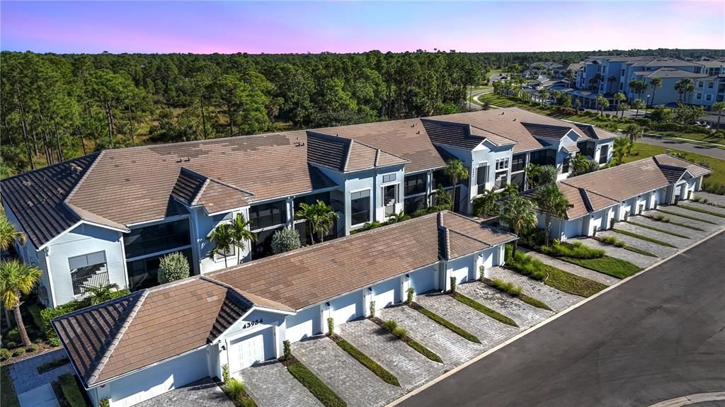 En Venta: $319,900 (2 camas, 2 baños, 1438 Pies cuadrados)