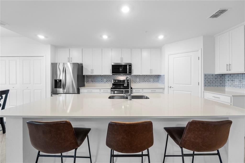En Venta: $319,900 (2 camas, 2 baños, 1438 Pies cuadrados)
