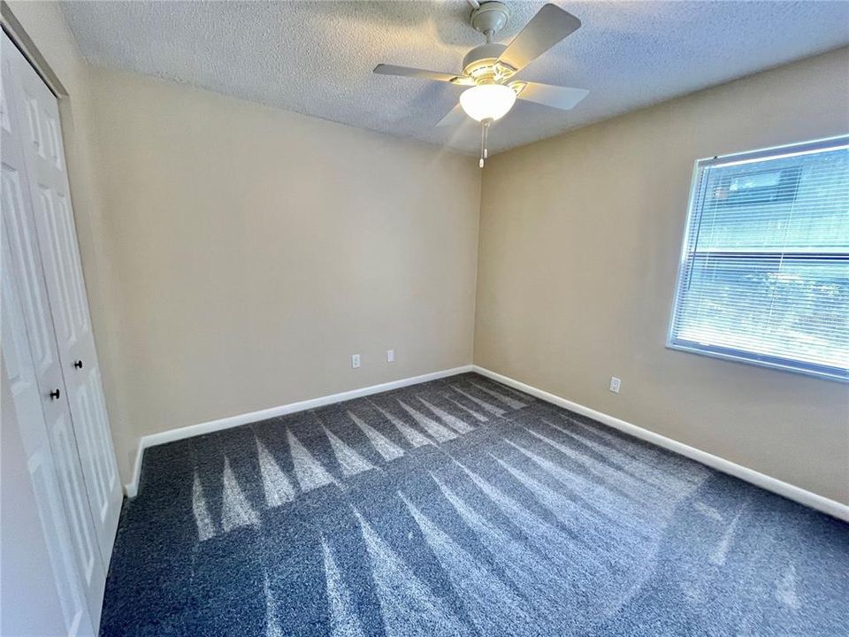 For Sale: $225,000 (2 beds, 2 baths, 880 Square Feet)
