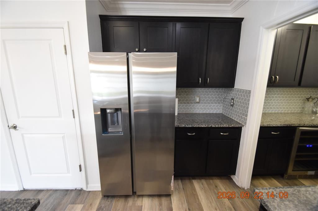 For Rent: $2,950 (5 beds, 3 baths, 2447 Square Feet)